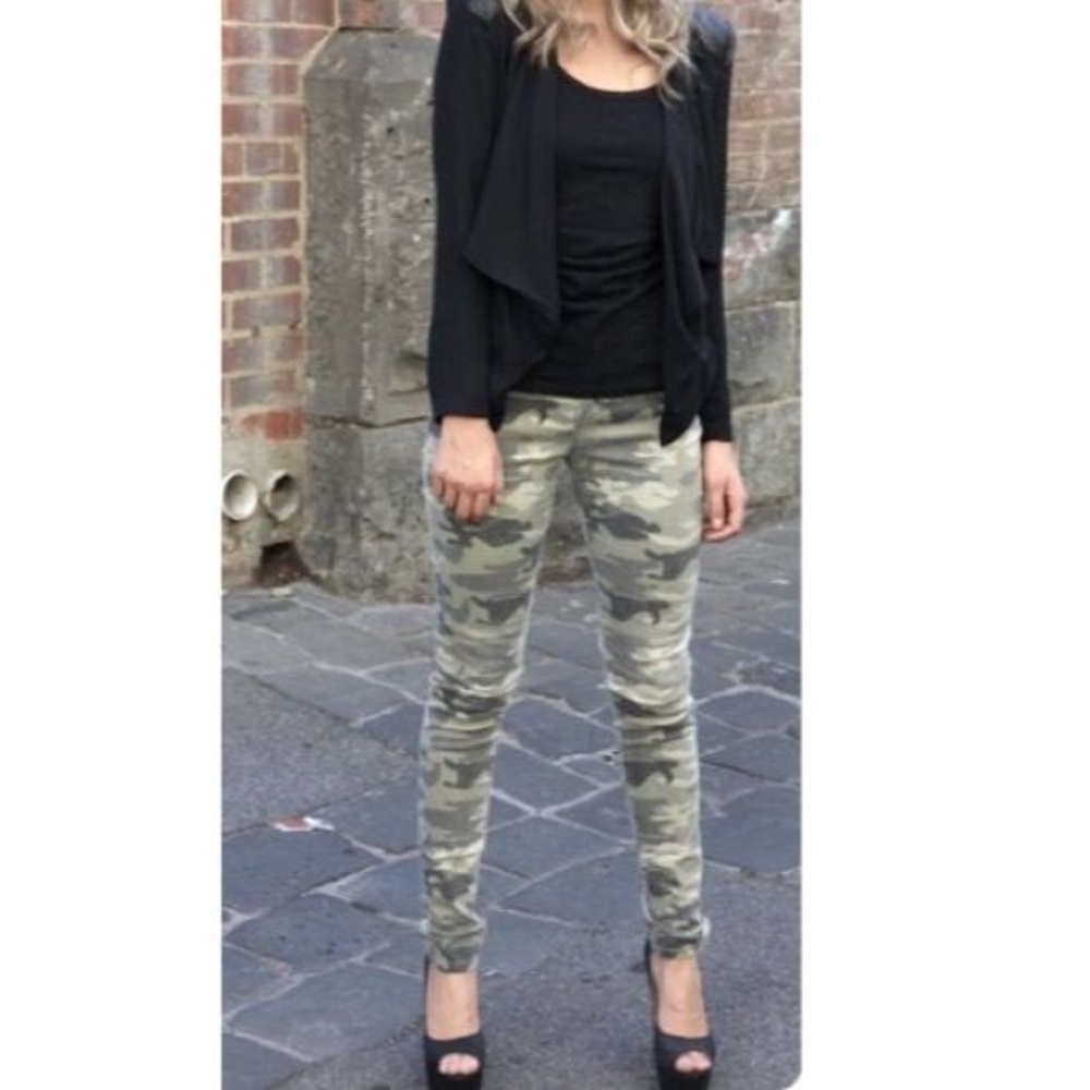 Camo Ripped skinny jeans